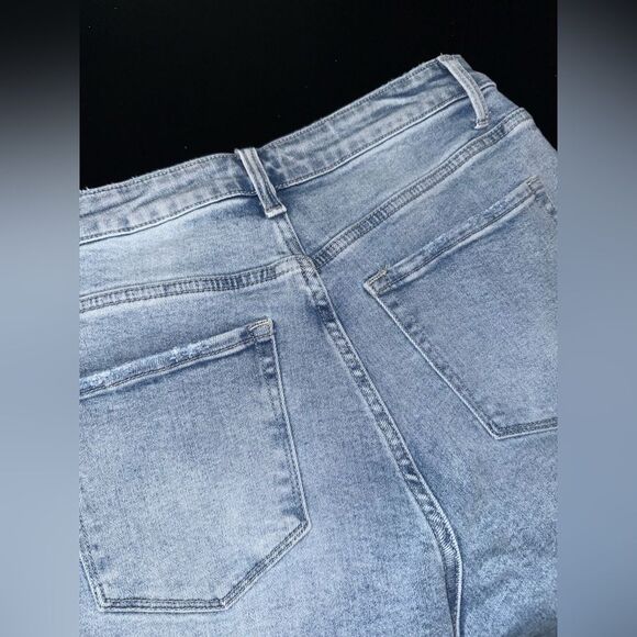 Vervet Millman Erika Mom Destressed Jeans In Medium Blue Wash Size 28 EUC - Picture 12 of 12